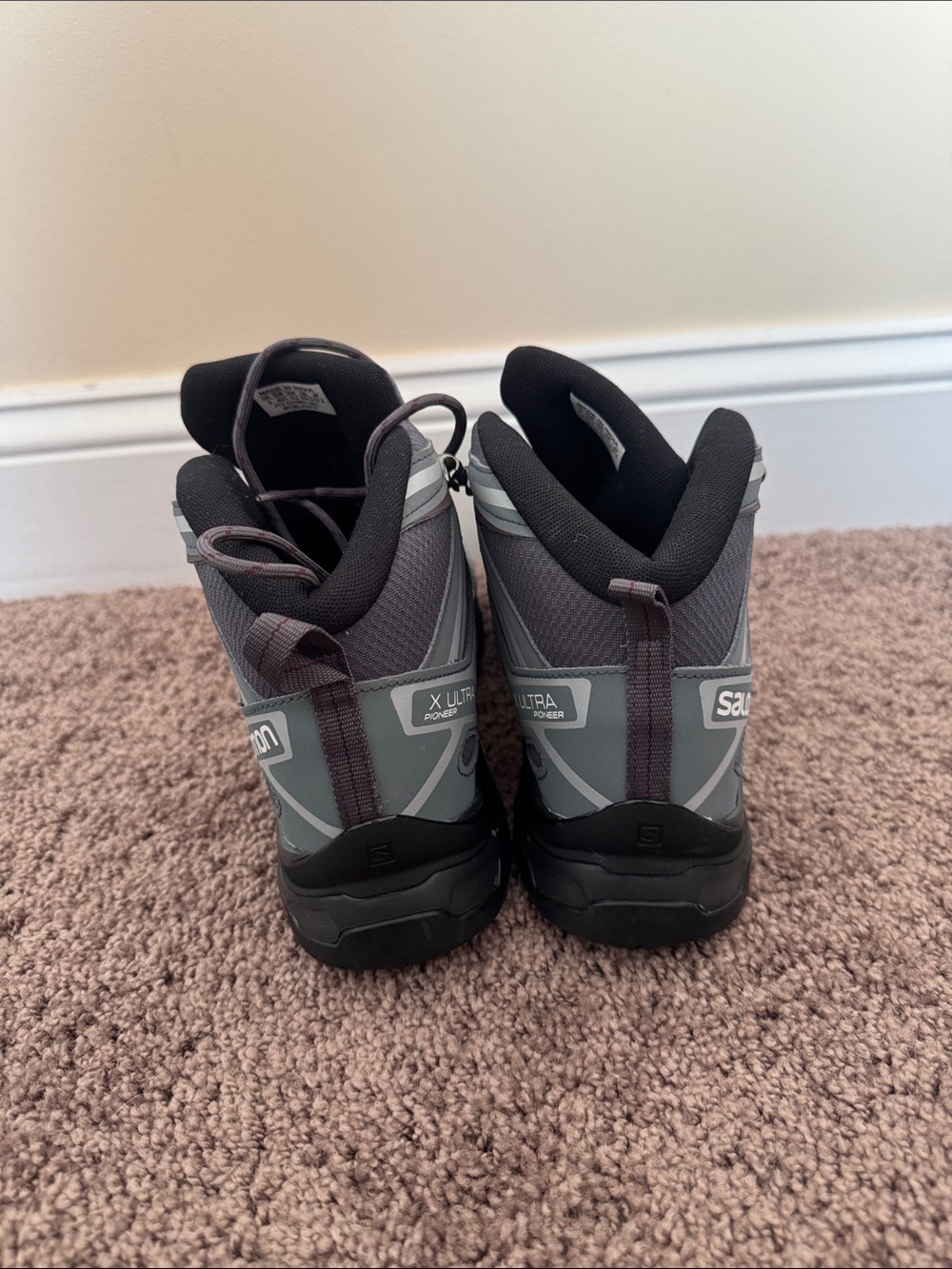 WOMEN'S X ULTRA PIONEER MID CS WATERPROOF HIKING BOOTS - Picture 2 of 6